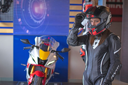 Warum Funktionsunterwäsche beim Motorradfahren Sinn macht
